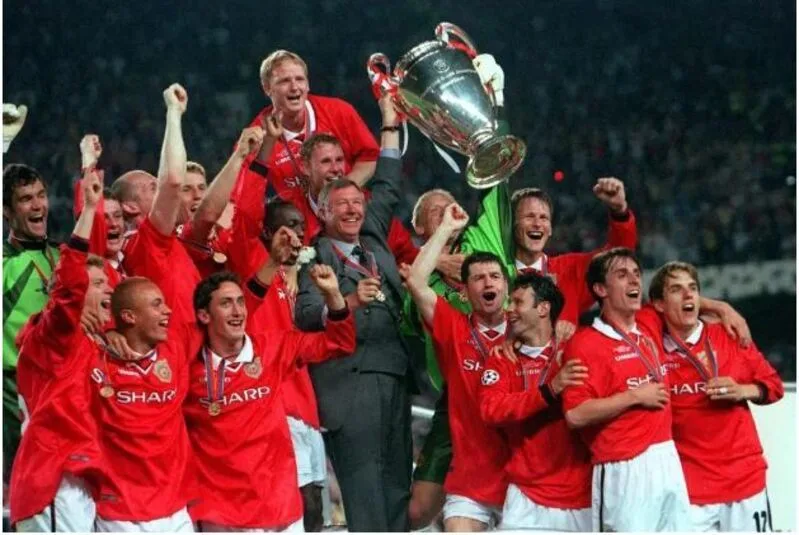 Chung kết C1 năm 1999 là một trong những màn lội ngược dòng nổi tiếng nhất lịch sử Champions League.